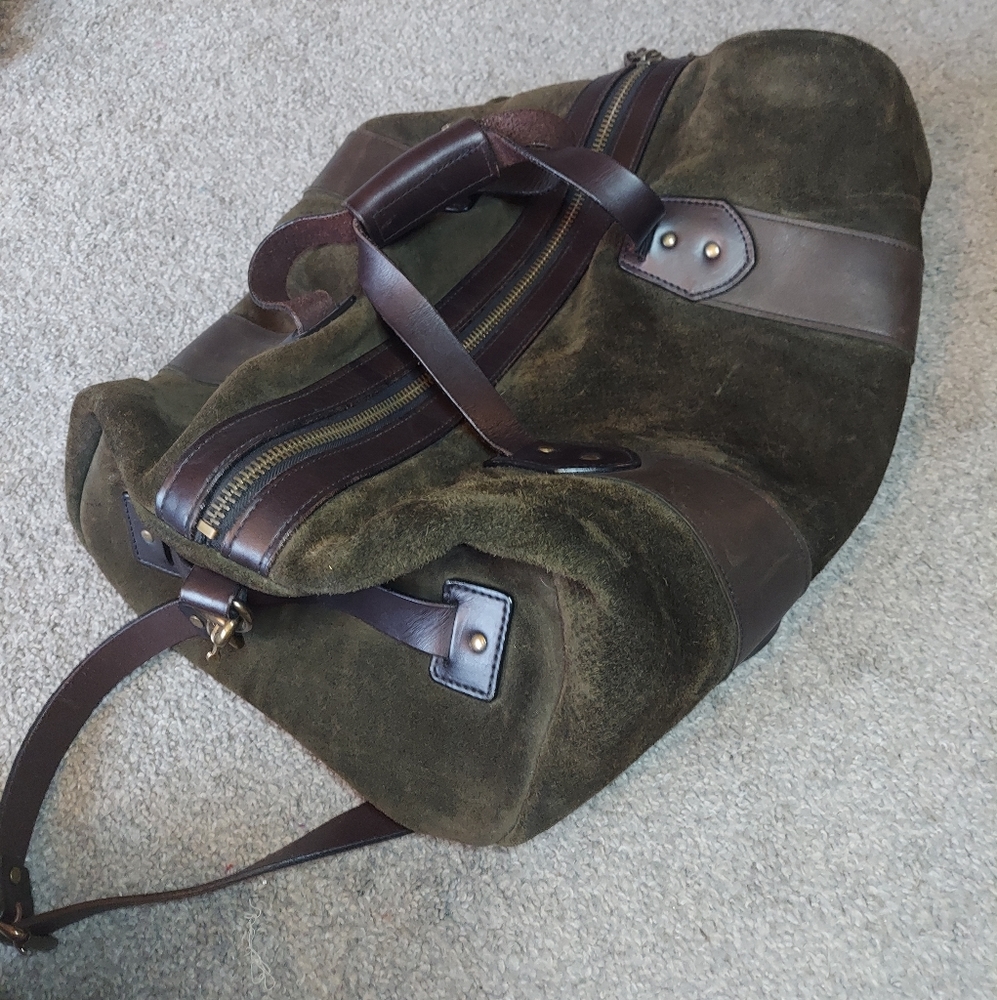 RARE Filson Green Suede Barrel Duffle